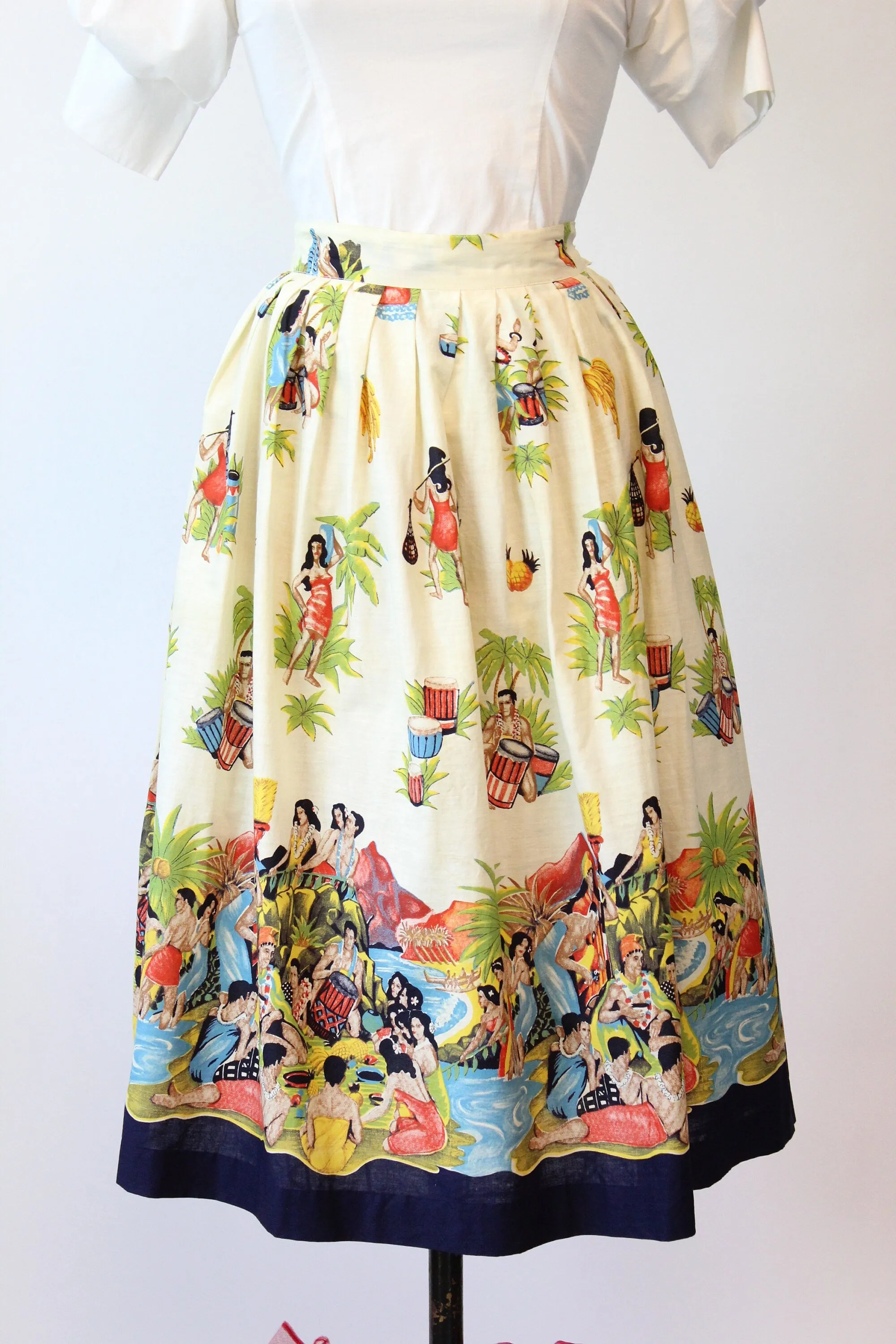 1950s NATIVE HAWAIIAN novelty print skirt medium | new spring summer