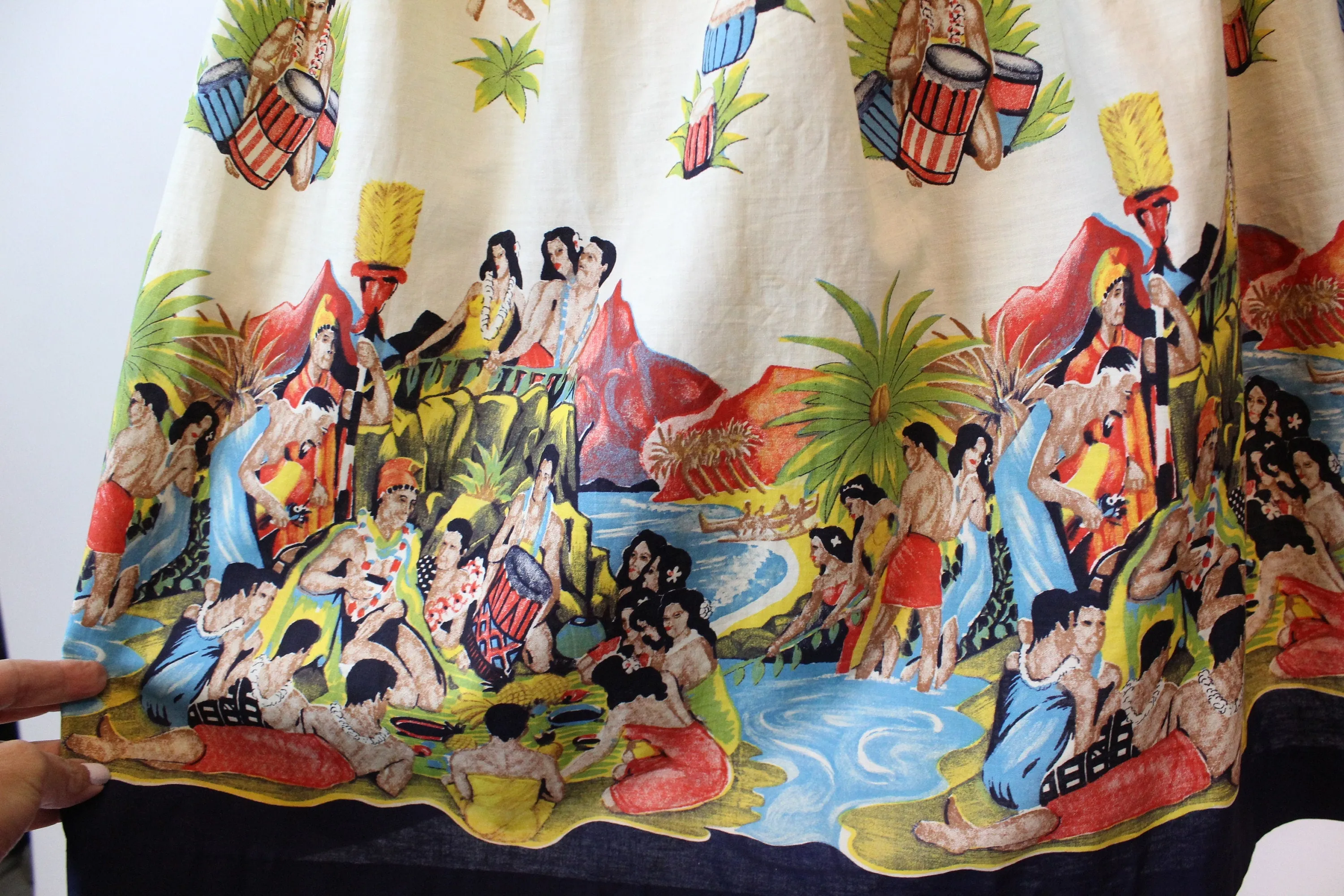 1950s NATIVE HAWAIIAN novelty print skirt medium | new spring summer