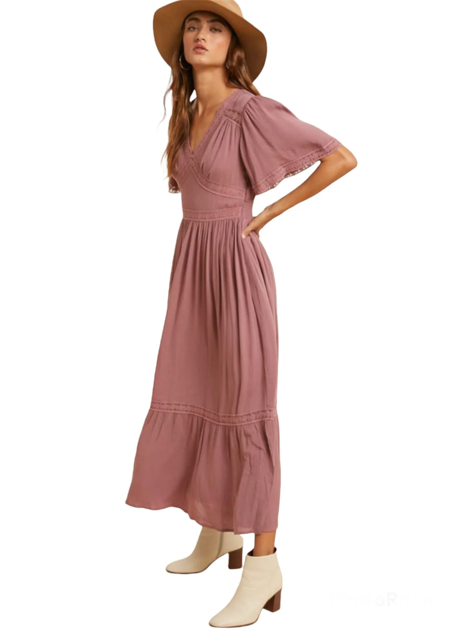 Elizabeth's Lacy Midi Dress- Mauve