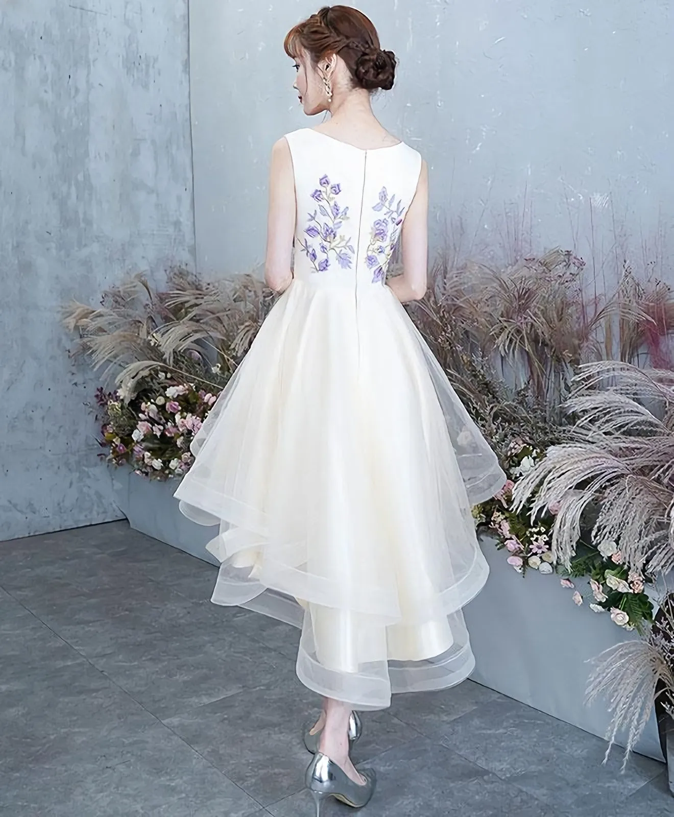 Light Champagne Tulle Lace Short Prom Dress Lace Homecoming Dress