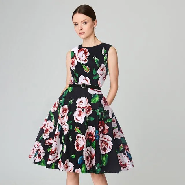 Plus Size - Vintage Elegant  Sleeveless Dress (US 8-16W)