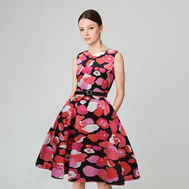 Plus Size - Vintage Elegant  Sleeveless Dress (US 8-16W)