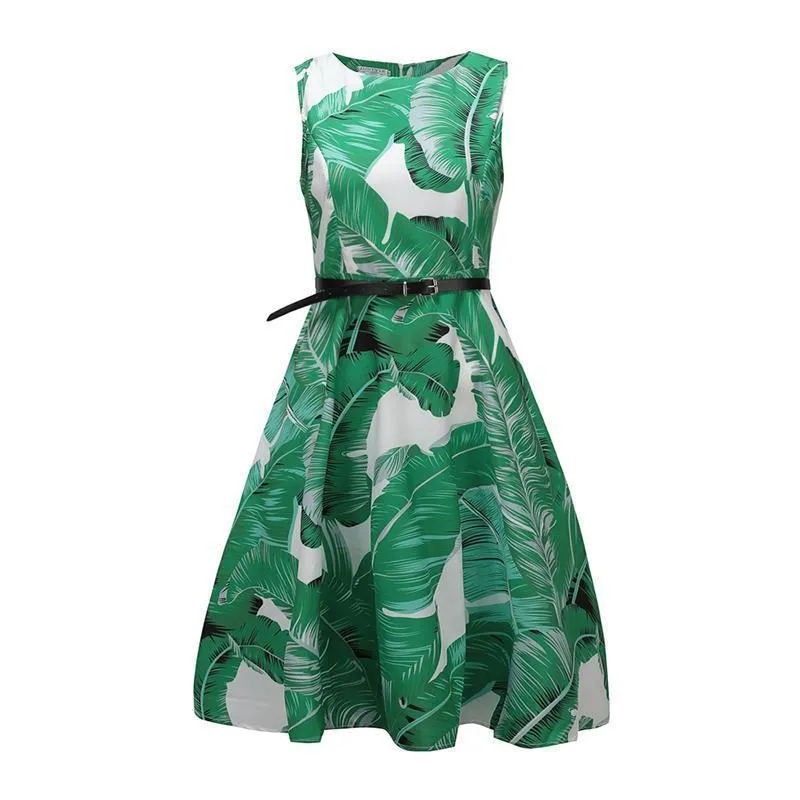 Plus Size - Vintage Elegant  Sleeveless Dress (US 8-16W)