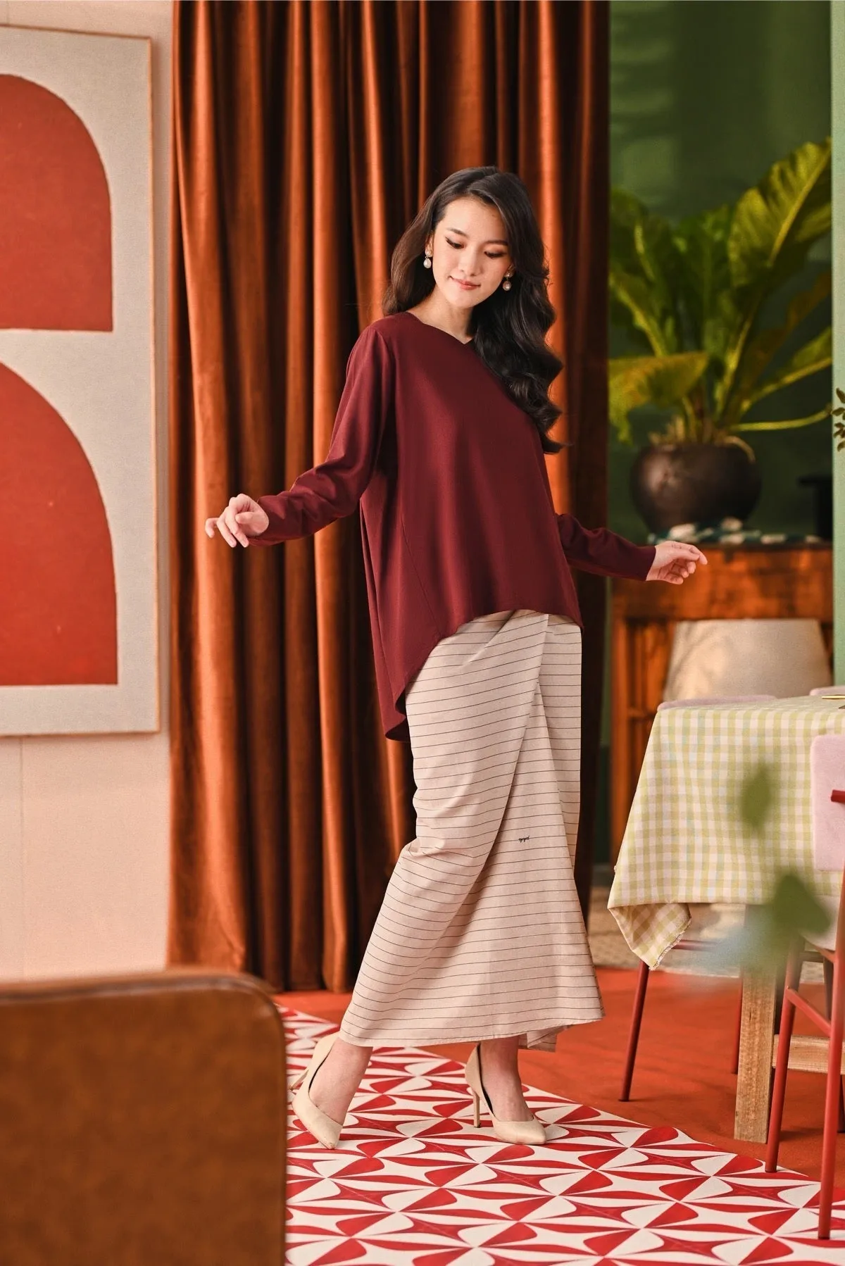 The Capai Women Wrap Skirt - Champagne Pinstripe