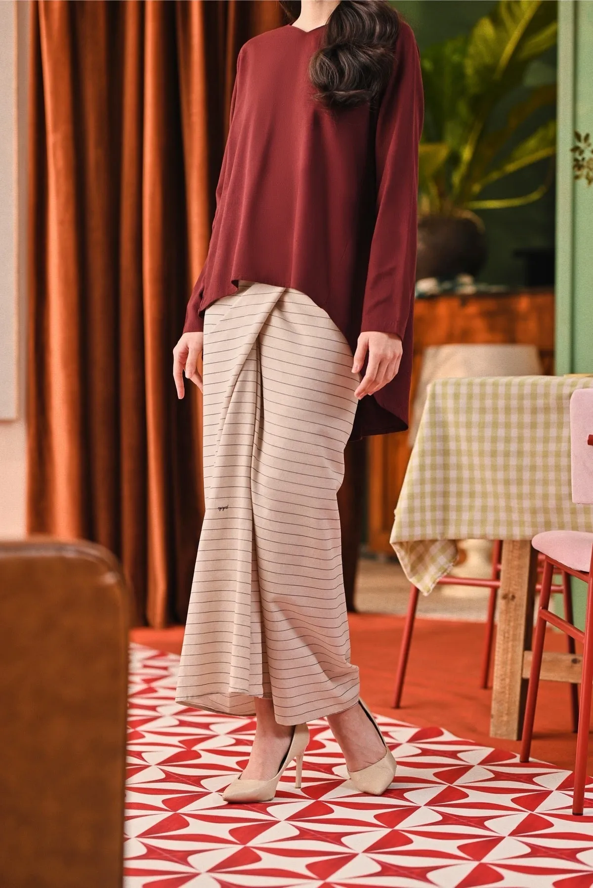 The Capai Women Wrap Skirt - Champagne Pinstripe