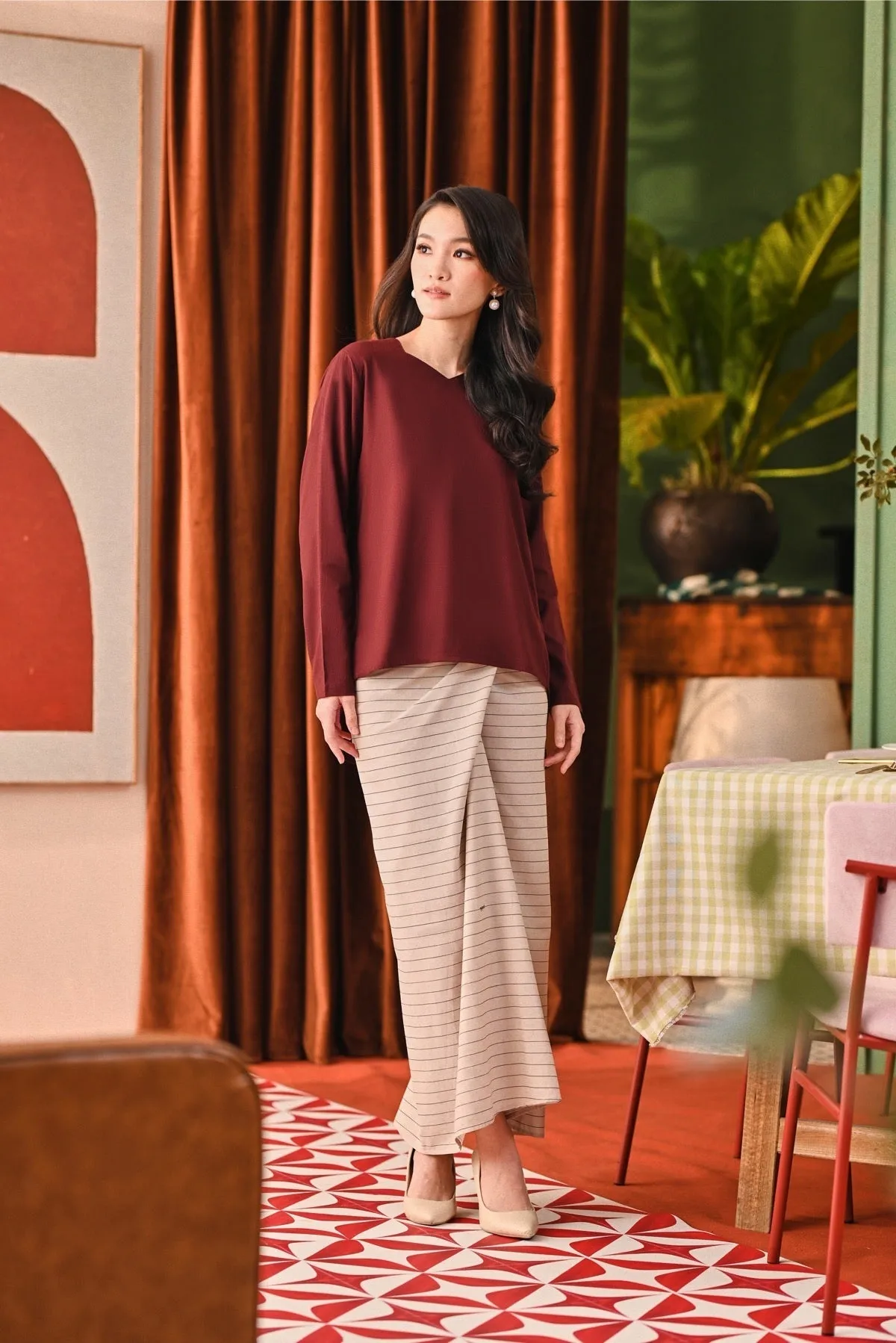 The Capai Women Wrap Skirt - Champagne Pinstripe