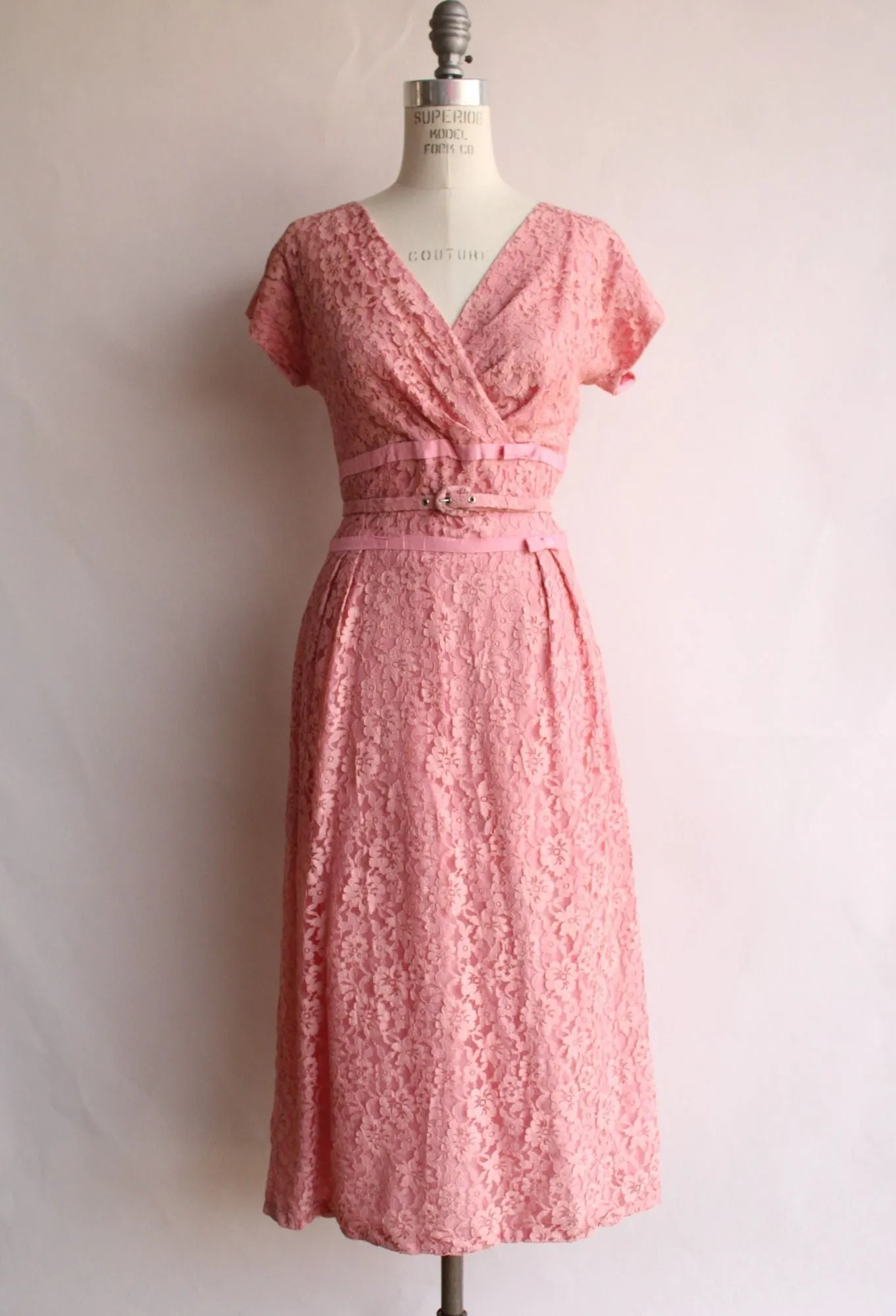 Vintage 1940s 1950s  Dress with Belt in Pink Lace