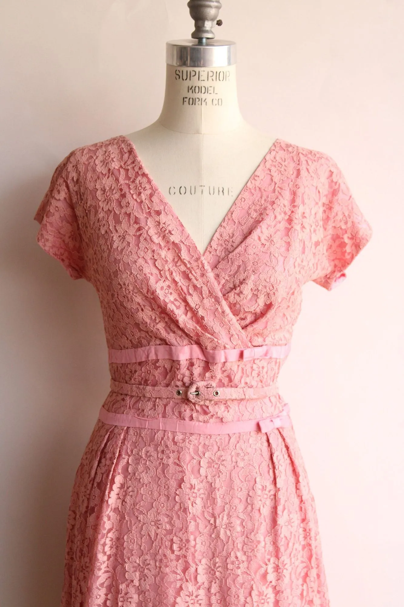 Vintage 1940s 1950s  Dress with Belt in Pink Lace